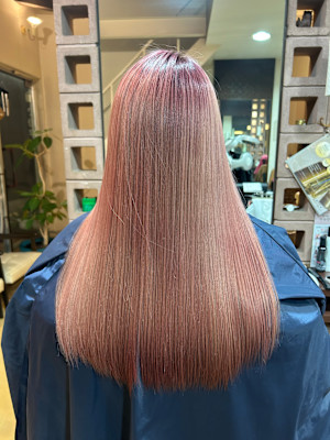 思わず、触りたくなるツヤ髪