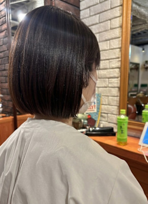 ツヤ感際立つ美シルエットのミニボブ【102スタイル】