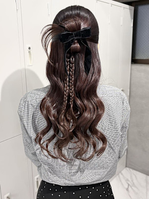 お呼ばれハーフアップヘア