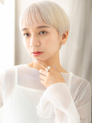 ハイトーンカラーホワイトアッシュクールショート10代20代
