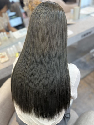 オリーブグレ／小顔に見せるヘア／ココアベージュ／黒髪カタログ