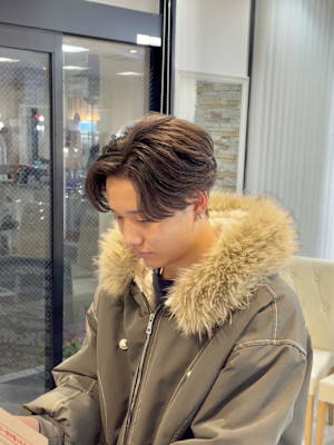 メンズツーブロニュアンスセンターパート