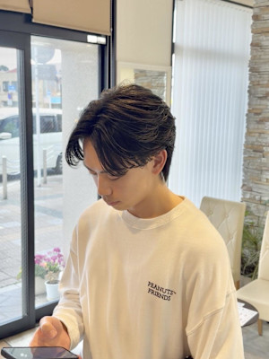 メンズニュアンスセンターパートウルフ