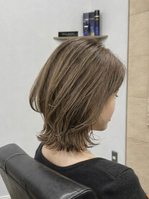 くびれミディアム