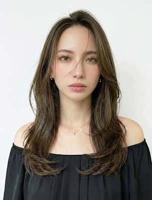 大人の色気×抜け感くびれレイヤー