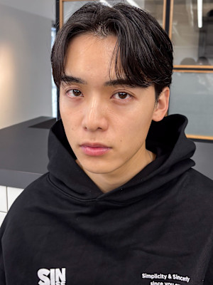 ◎大人ビジネス◎黒髪センターパートマッシュで清潔感UP！