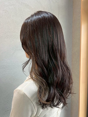 深みのある暖色系カラー【担当：山本】