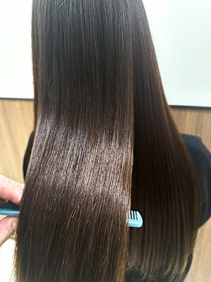 シルキー艶髪ストレート【担当：田村】