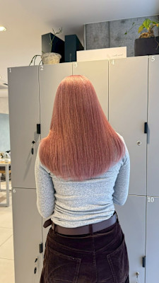 柔らかピンクベージュカラー