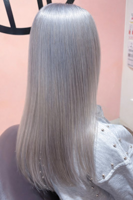 K-POPアイドル風ハイトーンストレート