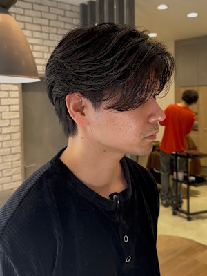 ニュアンスパーマで作る自然な動きのメンズスタイル【三軒茶屋】