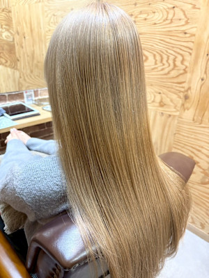 ミルクティーベージュ×艶髪【担当：YUKI】