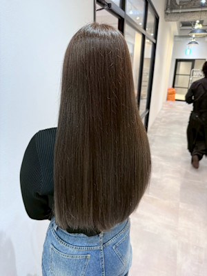 透明感モードストレート【担当：吉井】