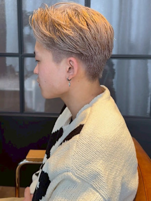 ブリーチ ハイトーンカラー マッシュ ミルクティーアッシュ