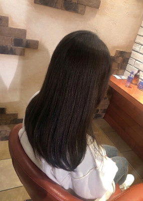 艶感溢れる美髪ロングストレート【114スタイル】