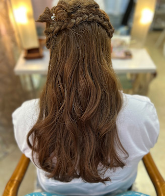 ヘアーアレンジスタイル