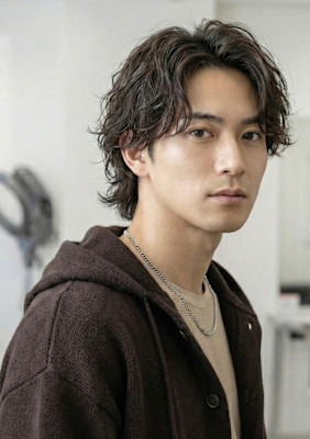 【大人の色気×無造作】洗練されたニュアンスパーマ