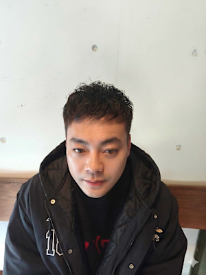 20代30代40代【ナチュラルショート】大人男子