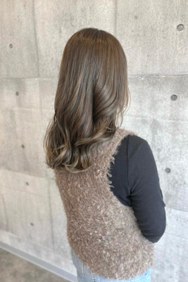 オリーブベージュ《ARCH Mayu》