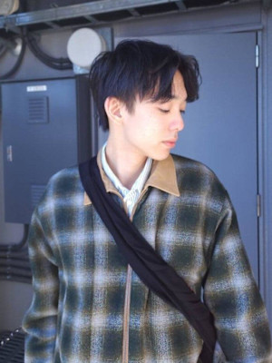 メンズの前下がりのショート