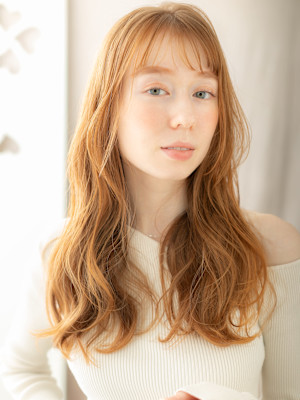 ミルクティーブロンドドライパーマフェミニンロング20代30代