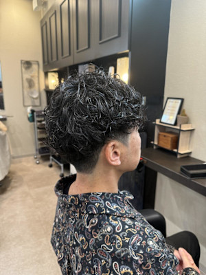 スペインカール＋スキンフェード