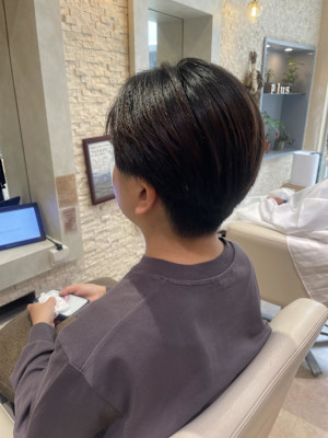 女性にもおすすめ！スッキリ刈り上げショート