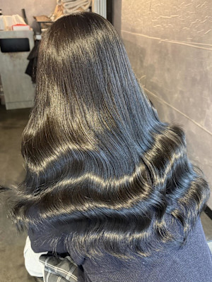 《鈴木茉奈》ブルーブラック/アッシュ/透明感カラー