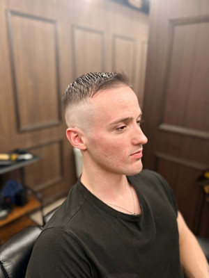 スキンフェード × クラシッククロップショート