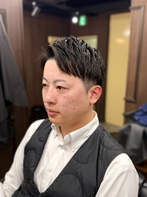 ナチュラルフェード × ビジネスショート