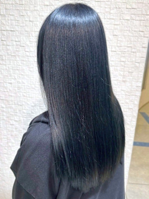 ブルーグレー ブリーチカラー ダメージレス ツヤ髪 ロング