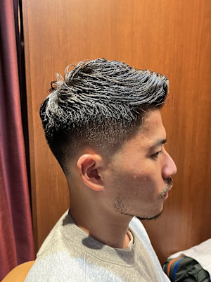 日本橋室町　日本橋　ベリーショート　アップバング