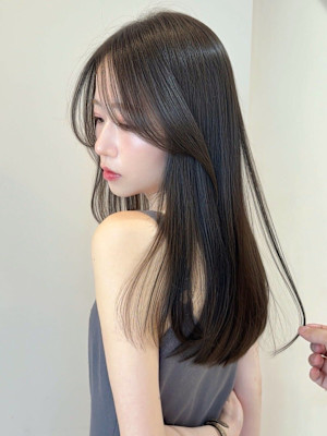 グレージュ 透明感カラー 髪質改善 顔周りレイヤーカット