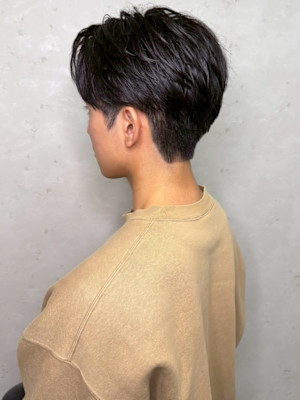 刈り上げ 韓国ヘア ツーブロック 黒髪 ビジネスヘア 20代