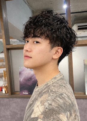 シャドウパーマ