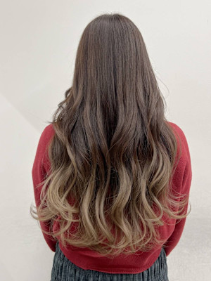 ベージュグラデーションカラー