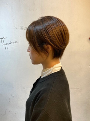 ショートボブ