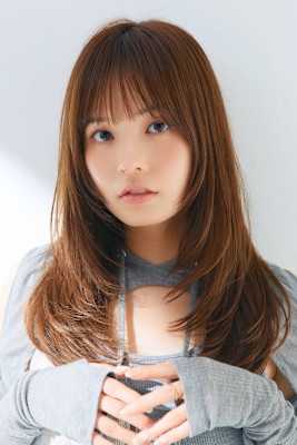 大人かわいいレイヤースタイル