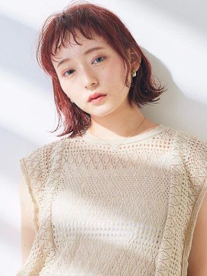 ボブ×暖色カラー×毛先パーマ