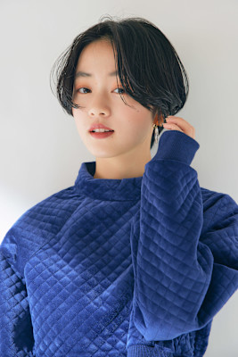 暗めカラー　大人ショート