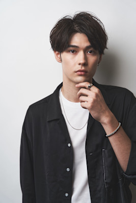 爽やかツーブロック　【ナチュラルアップバングショート】