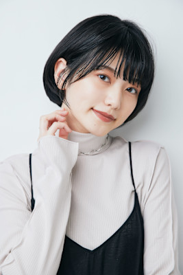 大人かわいい小顔ひし形ショートボブ　イルミナカラー