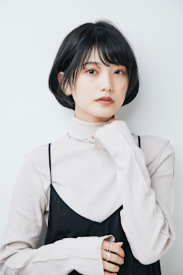 マッシュショート×ダークカラー