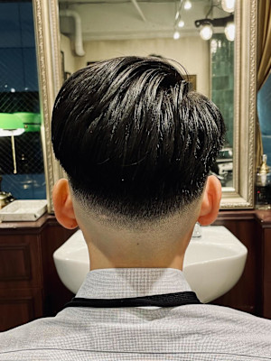 【30代 男性】ビジネス七三スキンフェード