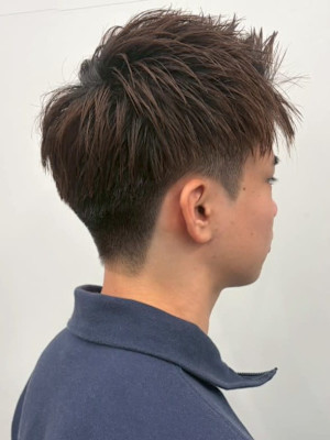 ショートヘア ブラウンカラー メンズカット ビジネスヘア