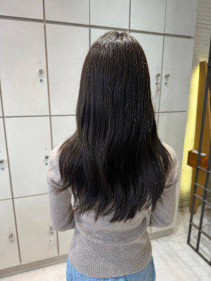 透明感を出したい方に◎明るめグレージュカラー！