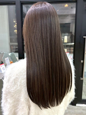 くすみベージュ アッシュカラー 髪質改善カラー 艶髪ロング