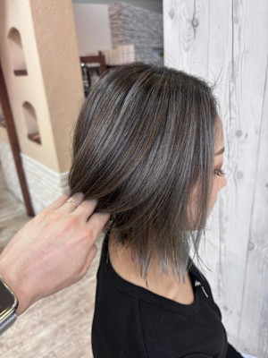 グレージュカラー