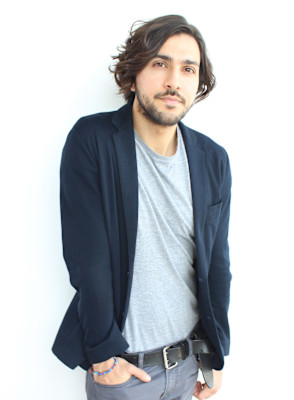 リバースセンターパート刈り上げセンターパートサーフカール