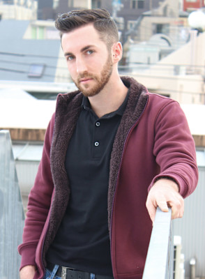 リバースセンターパート刈り上げセンターパートサーフカール